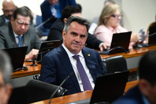 Emenda “comprada” por dono do Master colocaria FGC em risco.