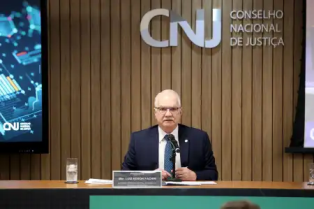 Edson Fachin vai propor Contracheque único para pagamento de juízes em todo País.