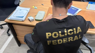 Polícia Federal investiga desvios na Rioprevidência envolvendo o Banco Master.