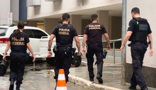 Em Operação da Interpol, PF prenderam em Dubai hacker do caso Banco Master.