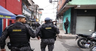 Polícia Militar deixa um suspeito baleado em Paraisópolis – SP.