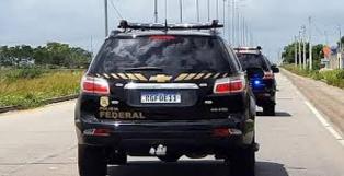 Polícia Federal investiga lavagem de dinheiro desviado da área de saúde do Rio de Janeiro.