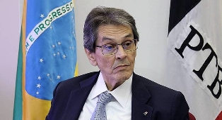 Moraes e Dino rejeitaram Recurso de Roberto Jefferson contra multa.