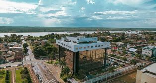 TJRO decide: Limitar funcionamento voluntário de farmácias fora do plantão é inconstitucional.