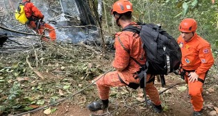 Colombianas que morreram na queda de helicóptero eram avó, mãe e filha.