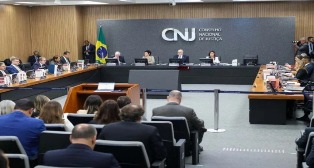 CNJ acaba com Aposentadoria compulsória como punição máxima para juizes.