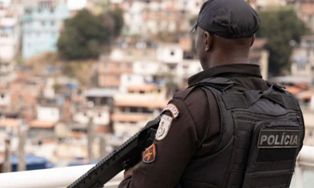 Rio de Janeiro: Polícia Militar ocupa cinco Comunidades do Complexo de Israel.