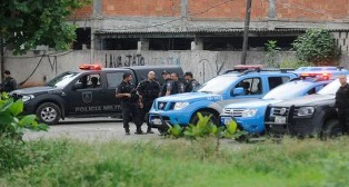Operação da Policia Militar na Maré resultou em um morto e 10 feridos.