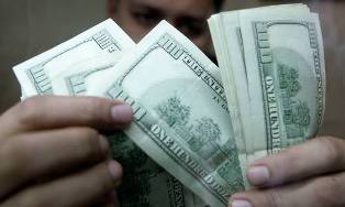 Ontem o Dólar bateu nos R$ 5,17, com notícias do exterior e Eleições.