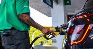 Na base da pressão: Senacon inicia operação para apurar abusos nos preços de combustíveis.