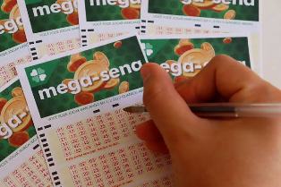 Mega-Sena sorteia domingo Prêmio acumulado em R$ 112 milhões!